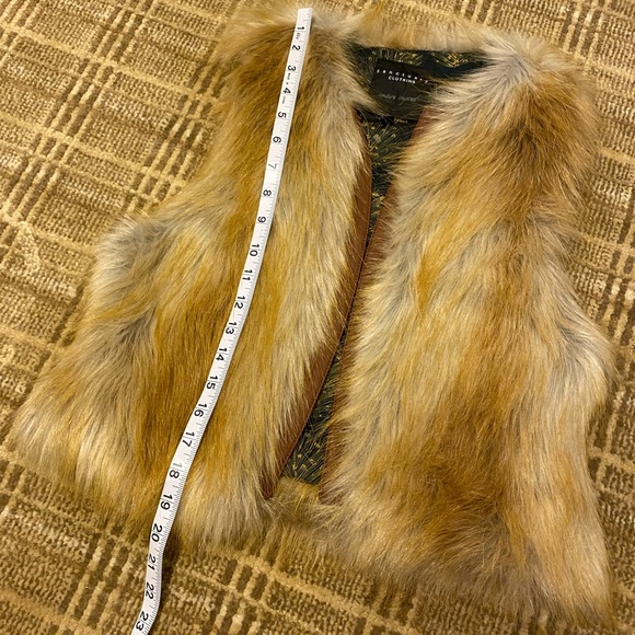 Sanctuary Clothing Couture Inspired Faux Fur Vest XS - Picture 4 of 9